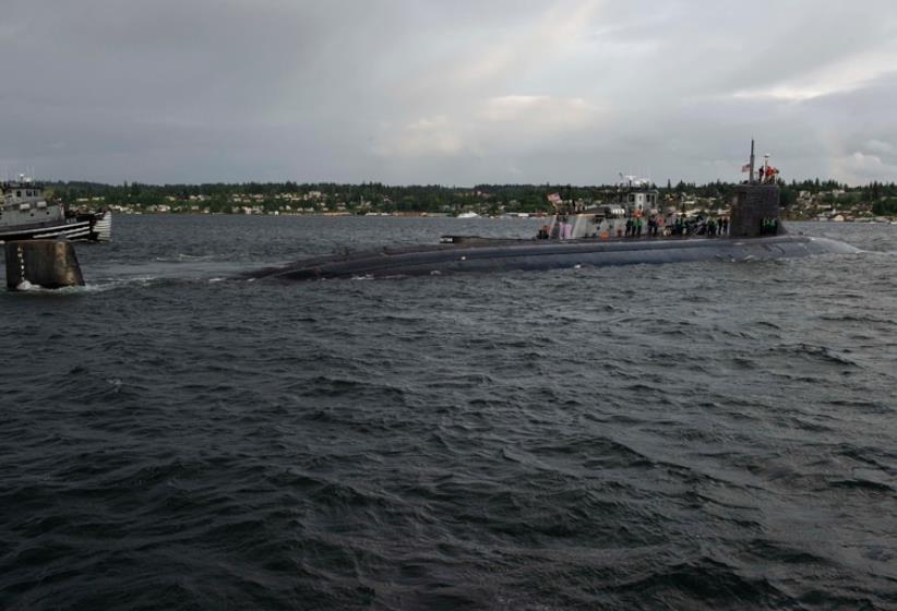 美军海狼级核潜舰「康乃狄克号」