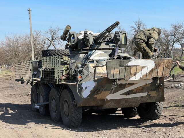 被缴获的乌克兰BTR-4E轮式装甲车.jpg
