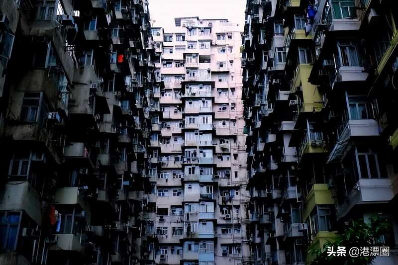上世纪60年代，香港出现过不少烂尾楼